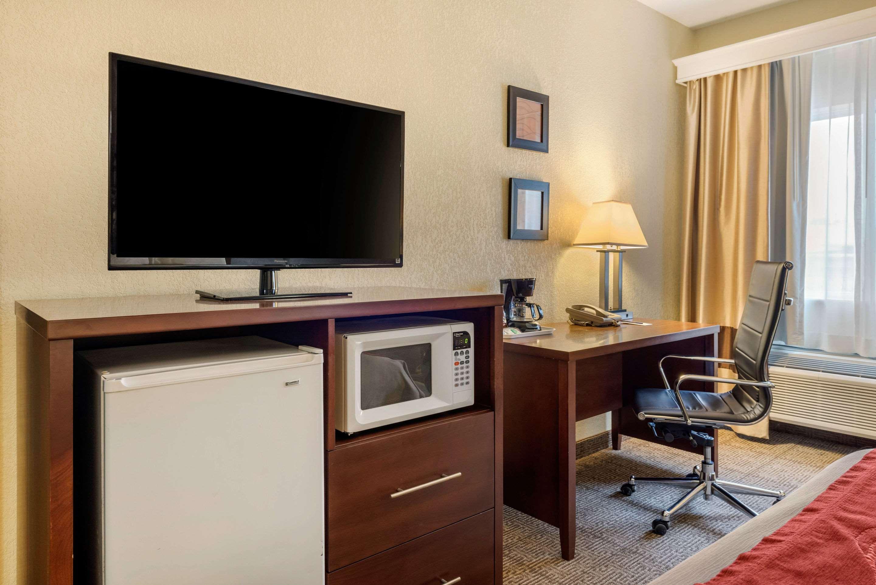 Comfort Inn Warren I-69 Экстерьер фото