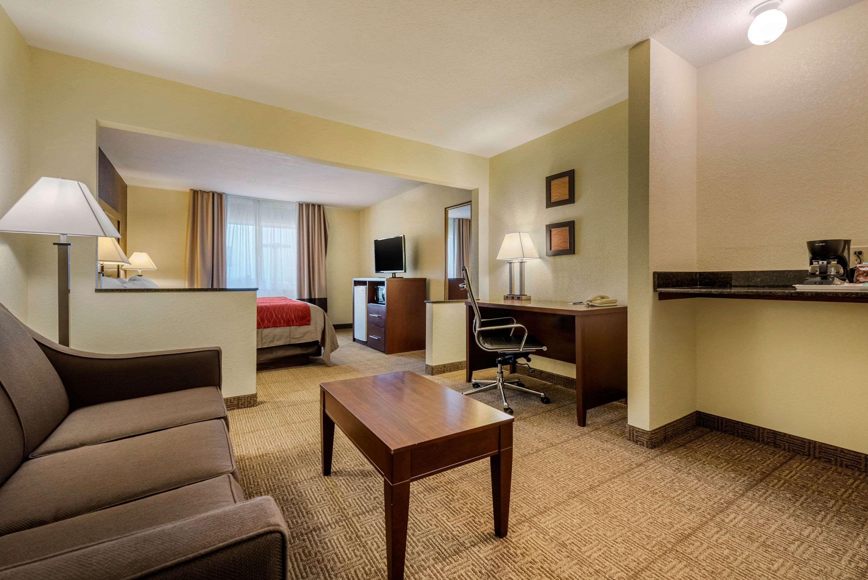Comfort Inn Warren I-69 Экстерьер фото