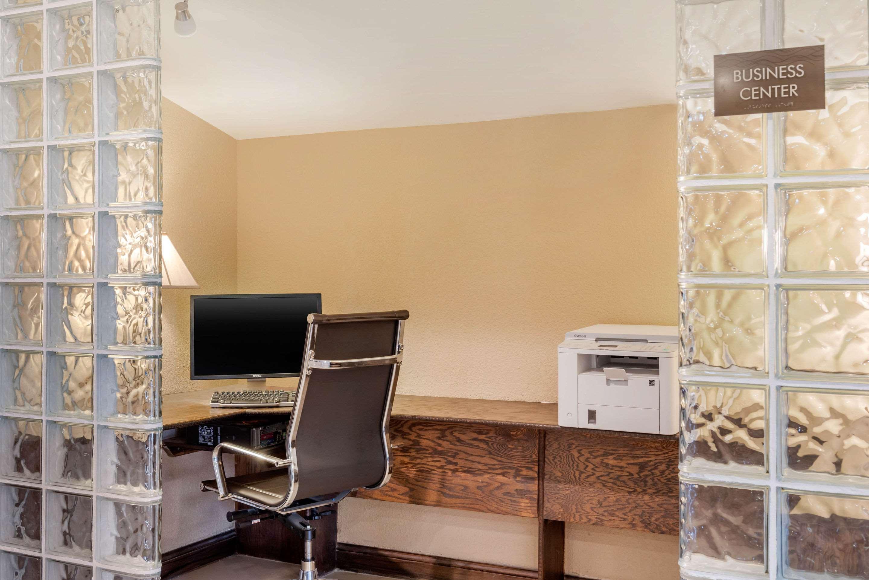 Comfort Inn Warren I-69 Экстерьер фото