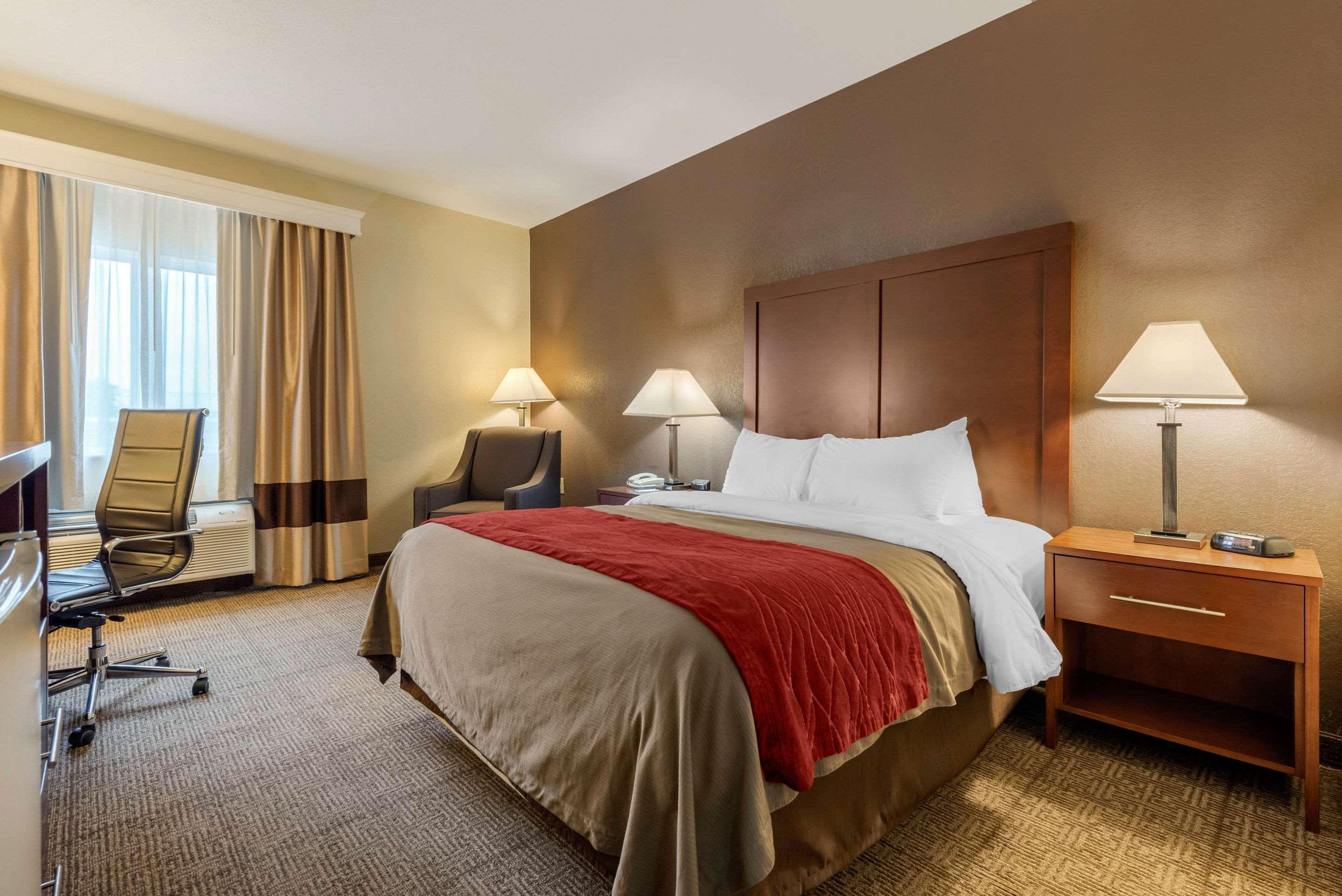 Comfort Inn Warren I-69 Экстерьер фото