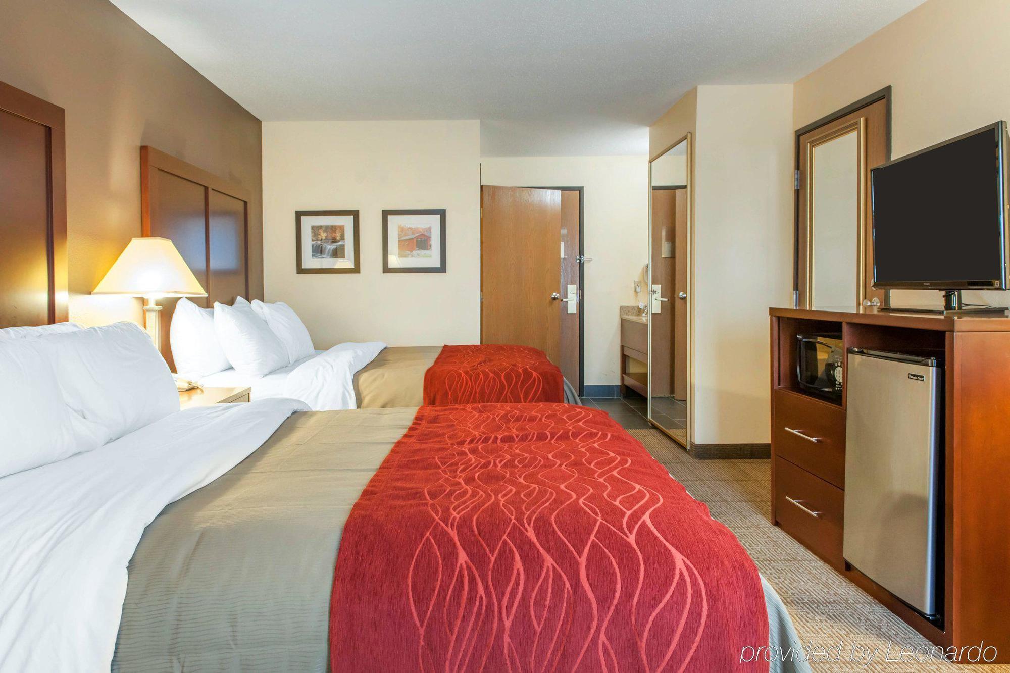 Comfort Inn Warren I-69 Экстерьер фото