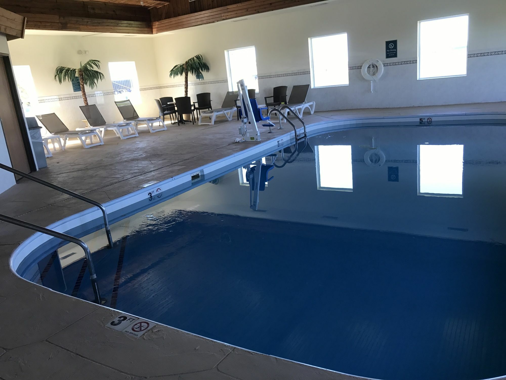 Comfort Inn Warren I-69 Экстерьер фото